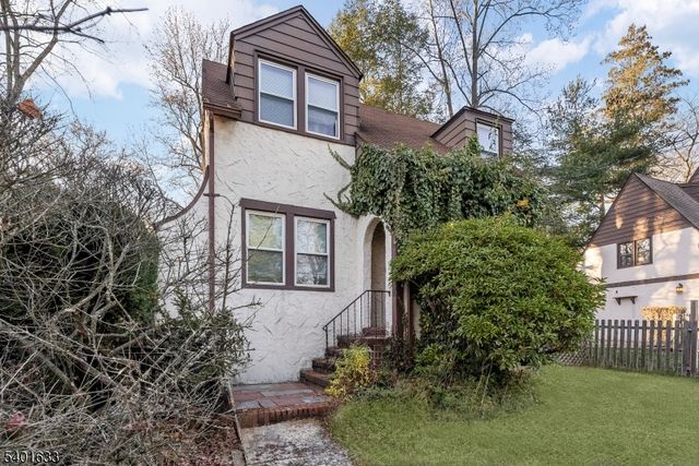 43 Esmond Pl, Tenafly Boro, NJ 07670