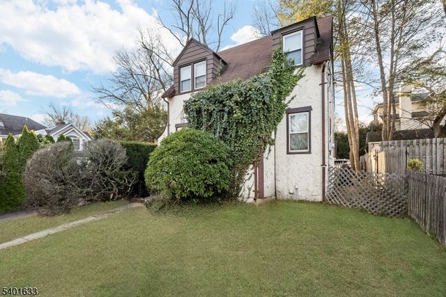 43 Esmond Pl, Tenafly Boro, NJ 07670