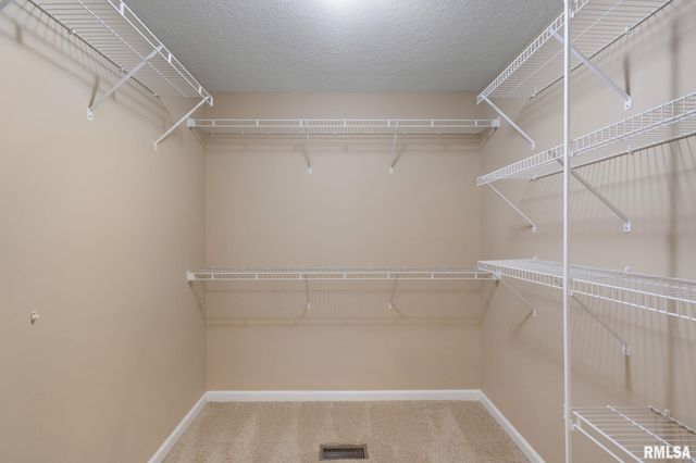 1710 E 6TH Street, Coal Valley, IL 61240