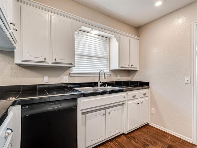 513 Smiling Hill Boulevard, Edmond, OK 73013