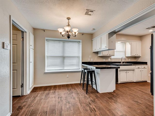 513 Smiling Hill Boulevard, Edmond, OK 73013