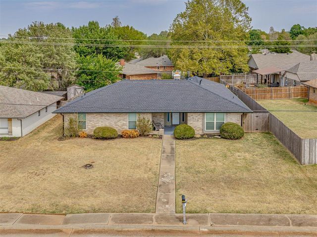 513 Smiling Hill Boulevard, Edmond, OK 73013