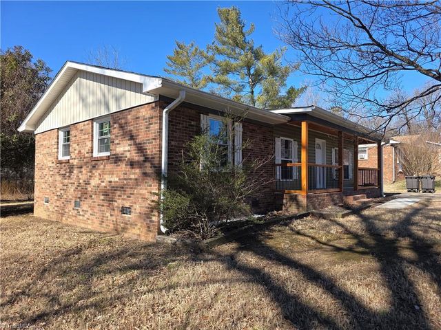 3868 Hartford Street, Winston-salem, NC 27106