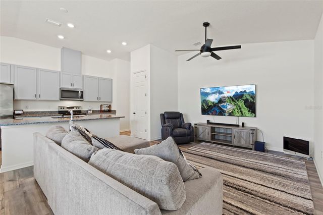 2688 89TH STREET CIRCLE E, Palmetto, FL 34221