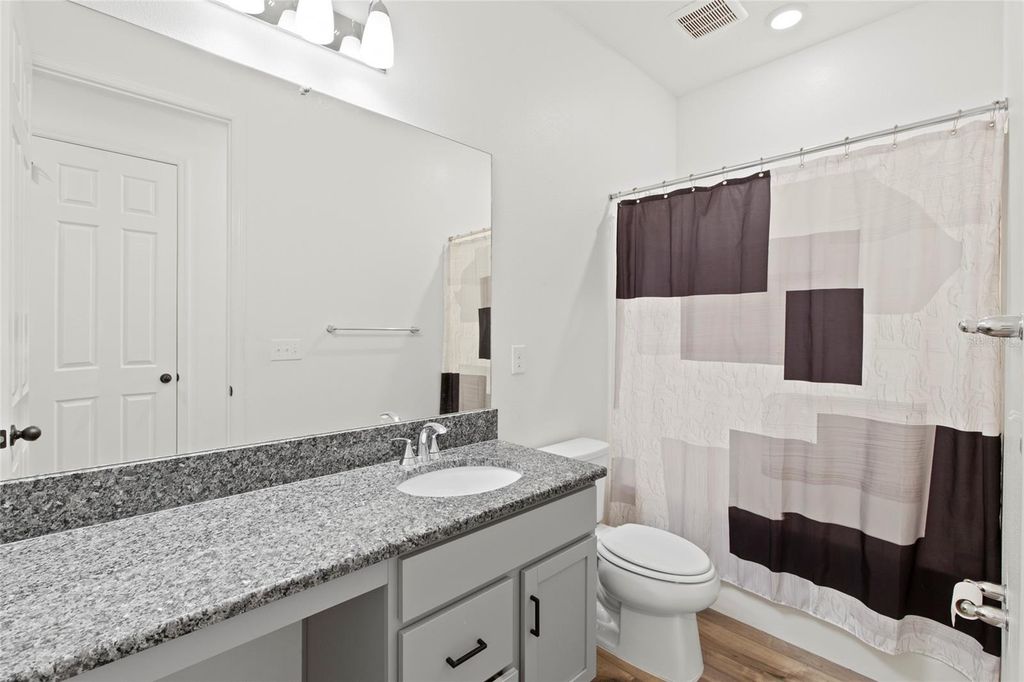 Image 15 of property listing at 2688 89TH STREET CIRCLE E, Palmetto, FL 34221