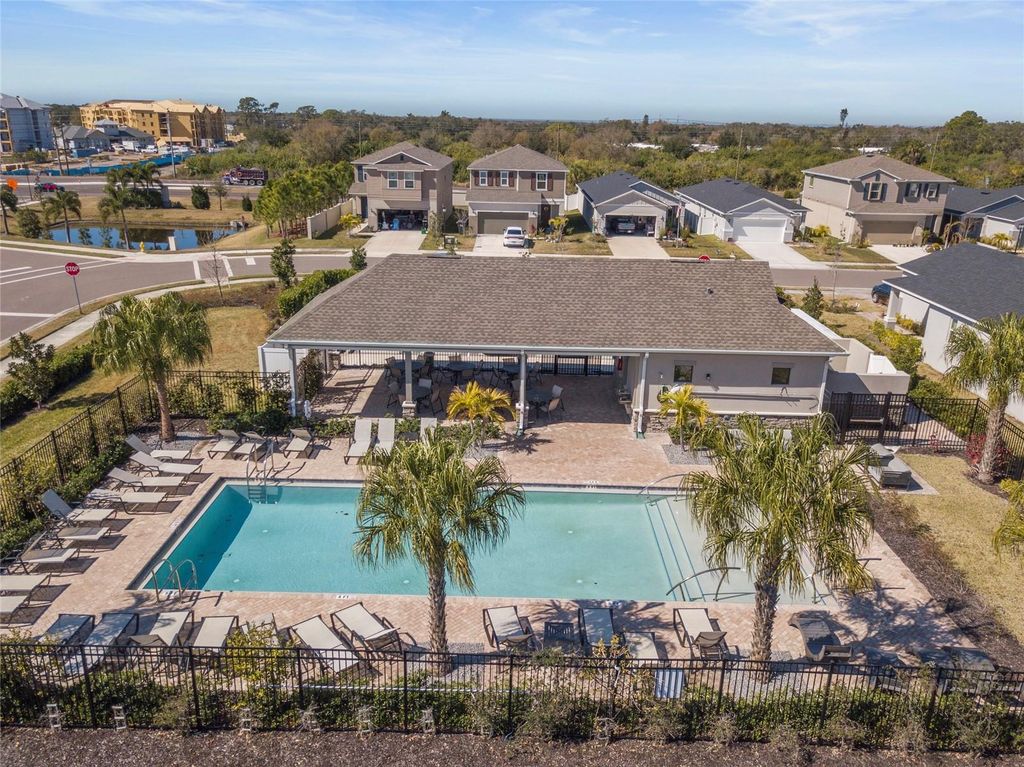 Image 22 of property listing at 2688 89TH STREET CIRCLE E, Palmetto, FL 34221