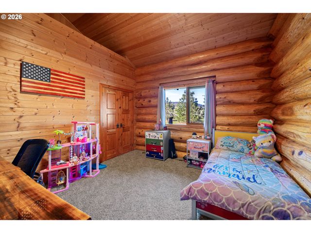 125 KESTREL Ln, Roseburg, OR 97471