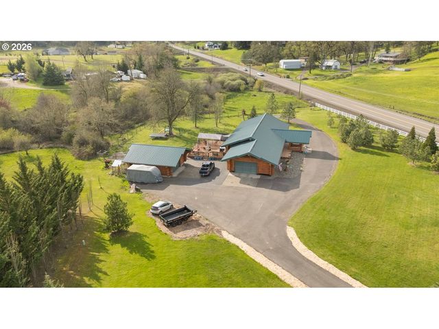 125 KESTREL Ln, Roseburg, OR 97471