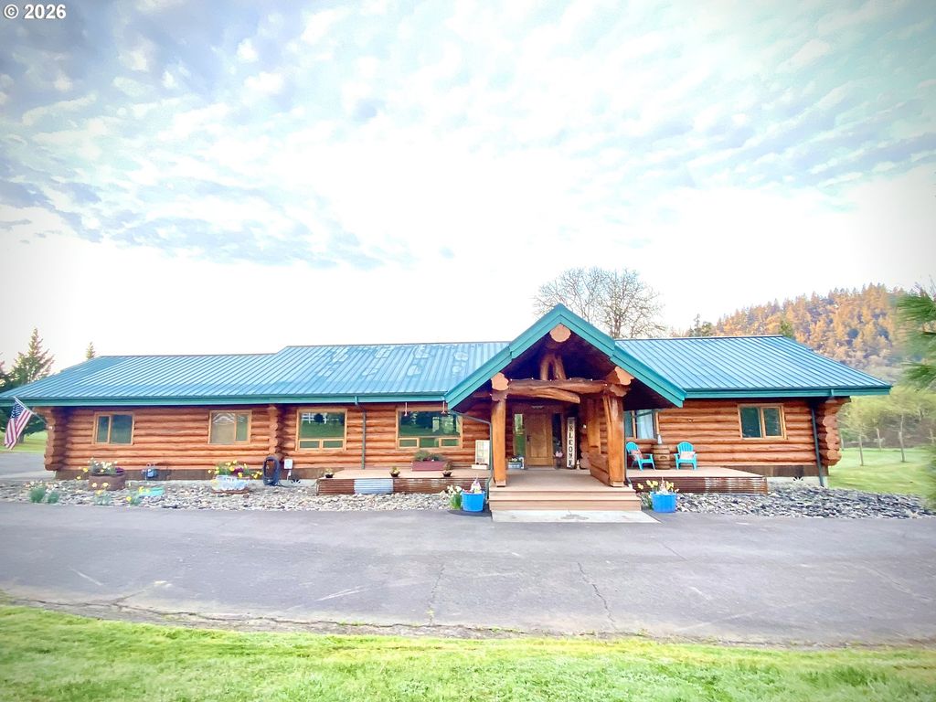 125 KESTREL Ln, Roseburg, OR 97471