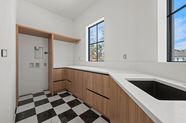 298 NE 8th Street, Boca Raton, FL 33432