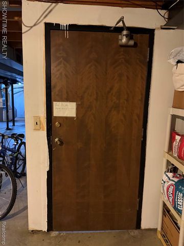 29141 Hayes Road, Warren, MI 48088