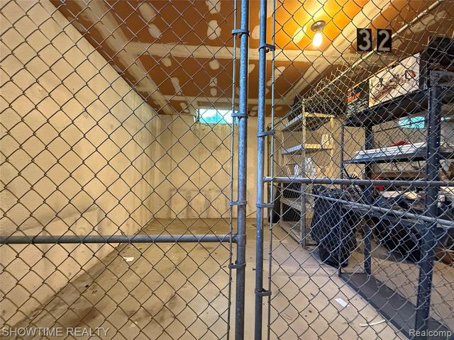 29141 Hayes Road, Warren, MI 48088