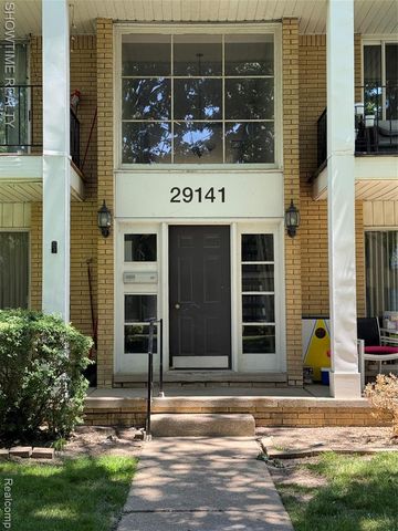 29141 Hayes Road, Warren, MI 48088