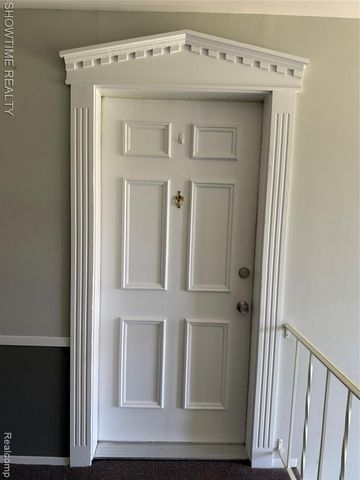 29141 Hayes Road, Warren, MI 48088