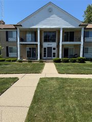 29141 Hayes Road, Warren, MI 48088