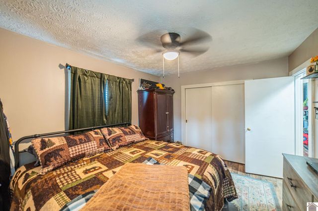 1560 Meacham Ln., Paducah, KY 42003