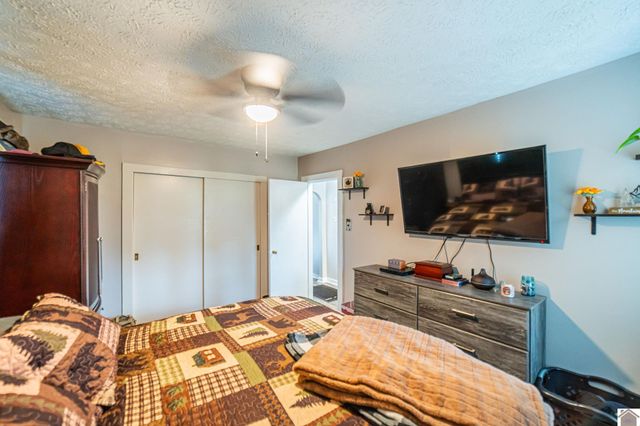 1560 Meacham Ln., Paducah, KY 42003