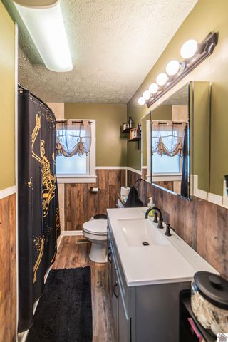 1560 Meacham Ln., Paducah, KY 42003