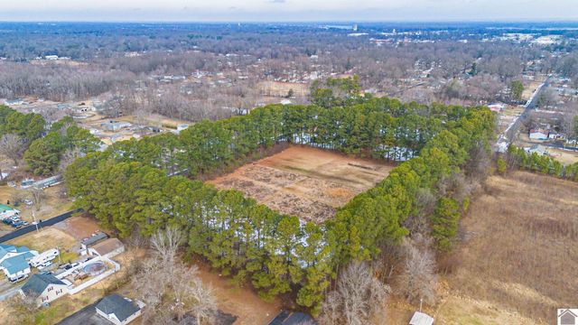 1560 Meacham Ln., Paducah, KY 42003