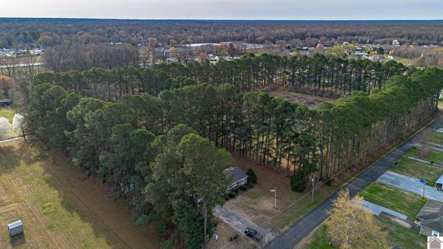 1560 Meacham Ln., Paducah, KY 42003