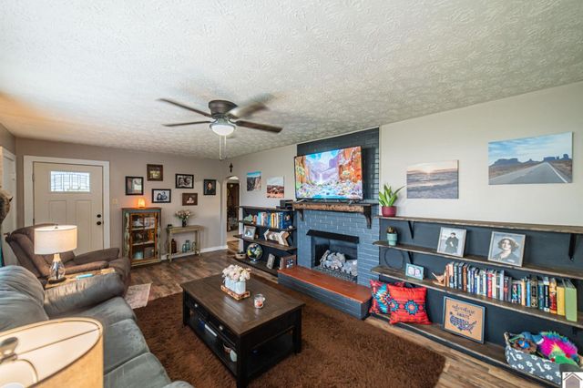 1560 Meacham Ln., Paducah, KY 42003