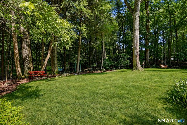 142 Horseshoe Lane, Fairfield, CT 06824