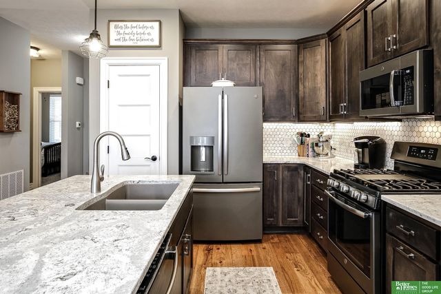 20602 E Street, Elkhorn, NE 68022