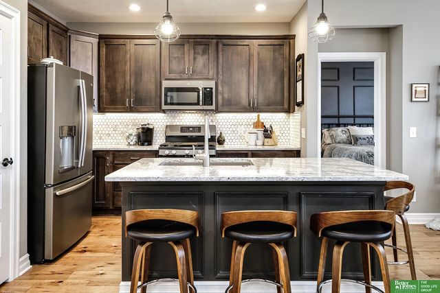 20602 E Street, Elkhorn, NE 68022