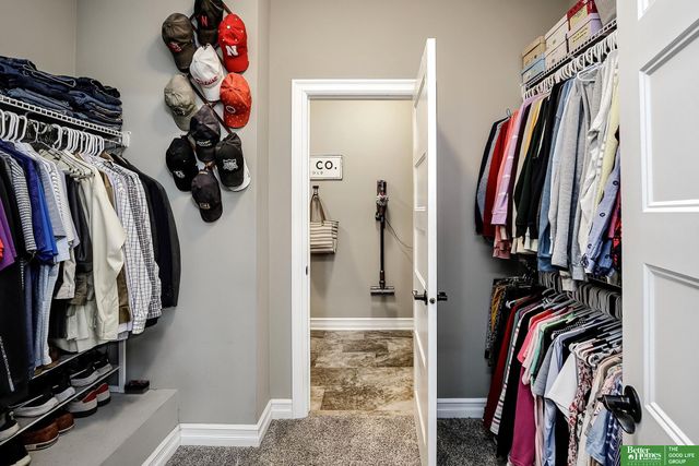 20602 E Street, Elkhorn, NE 68022