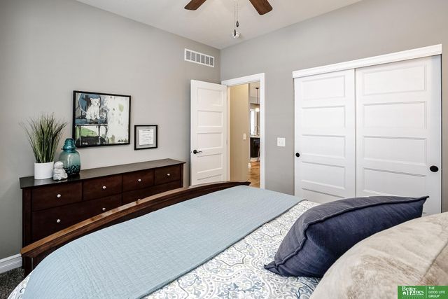 20602 E Street, Elkhorn, NE 68022