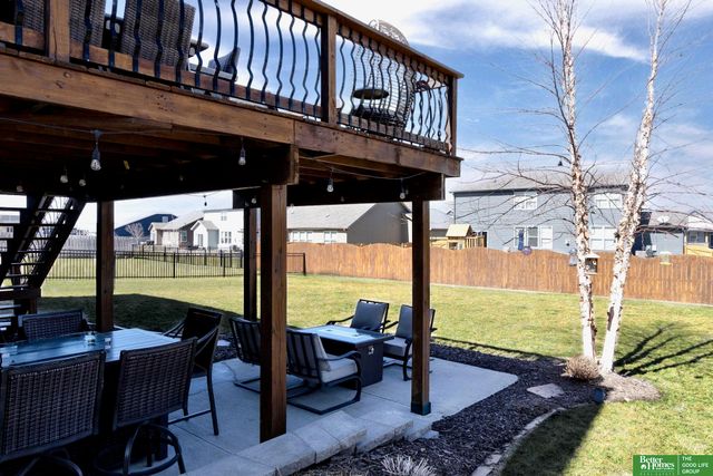 20602 E Street, Elkhorn, NE 68022