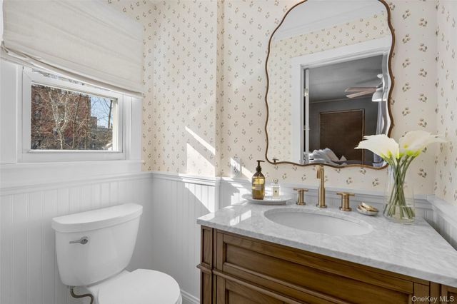 87 Inverness Road, New Rochelle, NY 10804