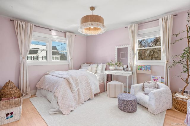 87 Inverness Road, New Rochelle, NY 10804