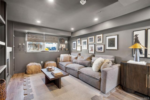 87 Inverness Road, New Rochelle, NY 10804