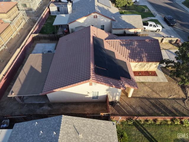 2114 Foxglove Court, Bakersfield, CA 93304
