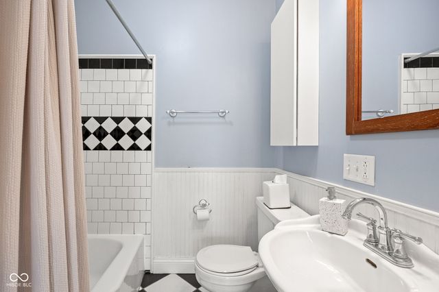1226 N Temple Avenue, Indianapolis, IN 46201