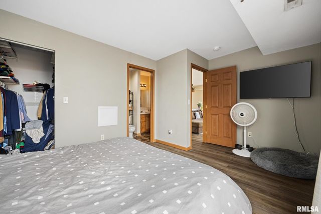123 SW JEFFERSON Avenue E6A, Peoria, IL 61602