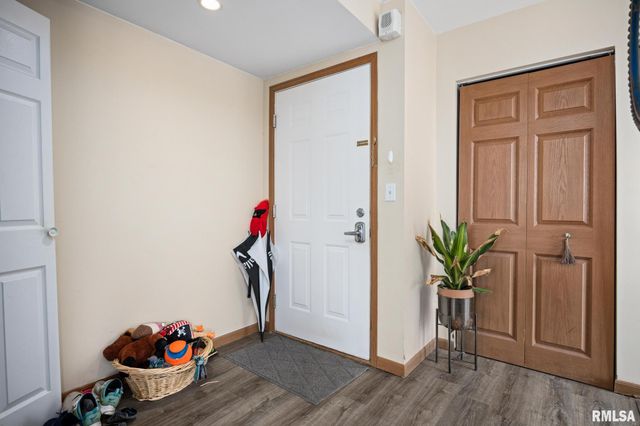 123 SW JEFFERSON Avenue E6A, Peoria, IL 61602