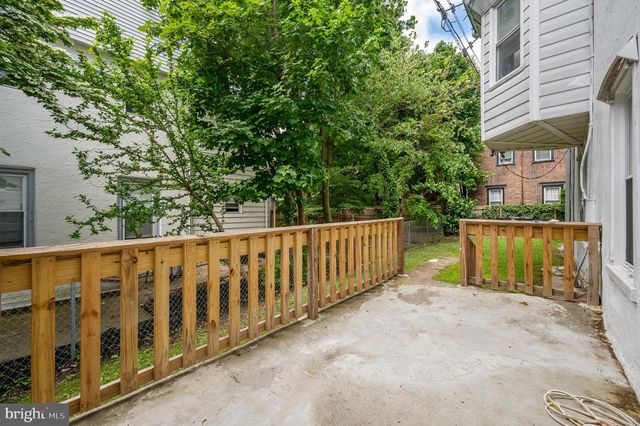 111 W QUEEN LN #1F, Philadelphia, PA 19144