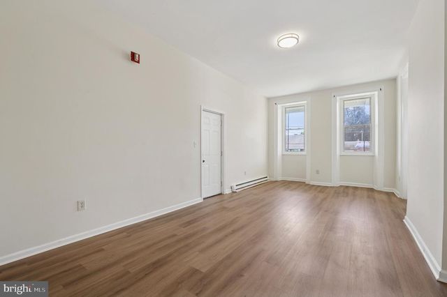 111 W QUEEN LN #1F, Philadelphia, PA 19144