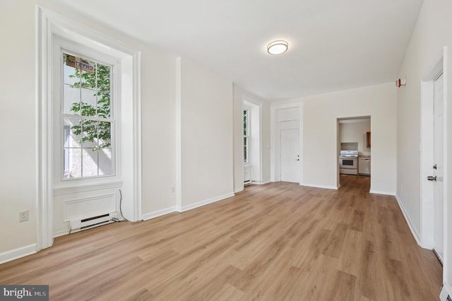 111 W QUEEN LN #1F, Philadelphia, PA 19144