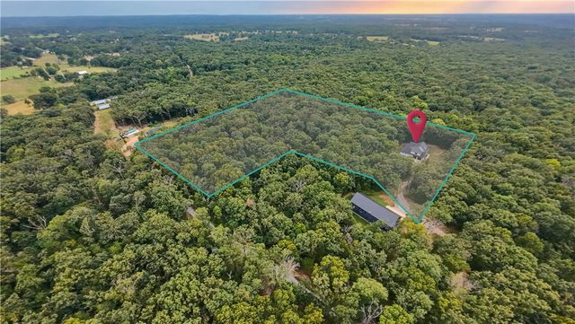 15747 Goldfinch Road, Gravette, AR 72736
