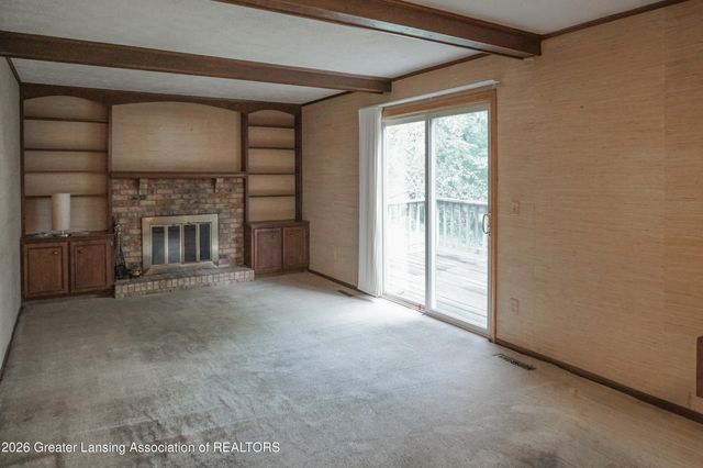 5618 Bearcreek Drive, Lansing, MI 48917