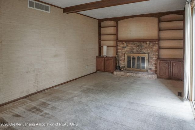 5618 Bearcreek Drive, Lansing, MI 48917