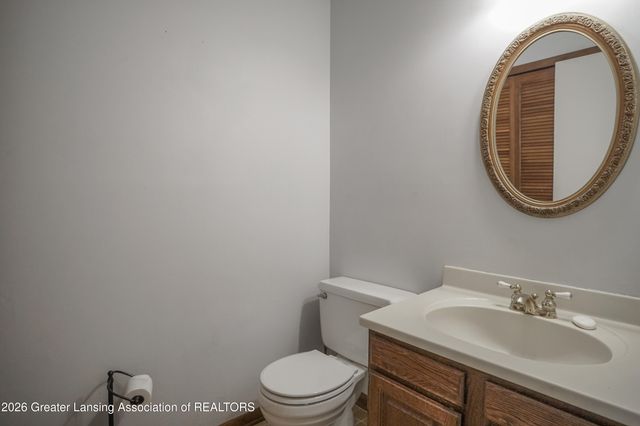 5618 Bearcreek Drive, Lansing, MI 48917