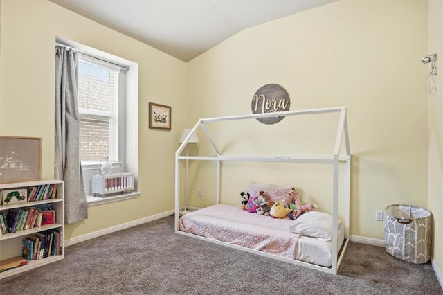 1613 Dubiel DR, Leander, TX 78641