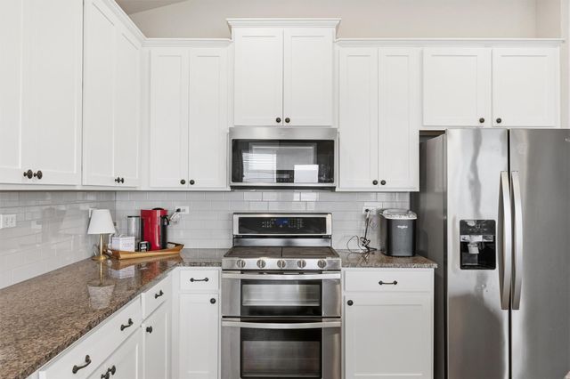 1613 Dubiel DR, Leander, TX 78641