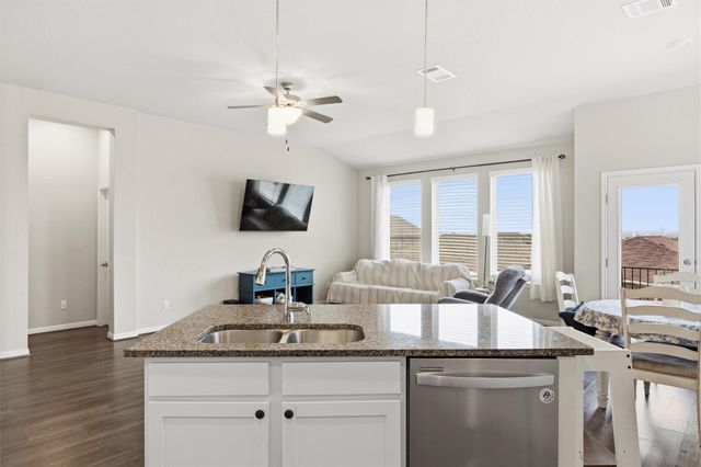 1613 Dubiel DR, Leander, TX 78641