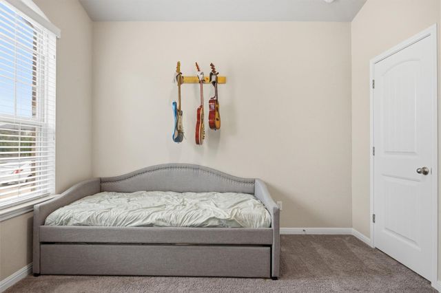 1613 Dubiel DR, Leander, TX 78641