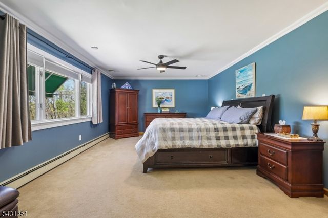 500 Maxim Dr, Hopatcong Boro, NJ 07821